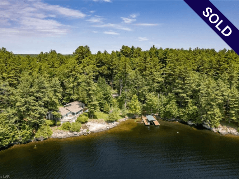 Muskoka home SOLD badge image.