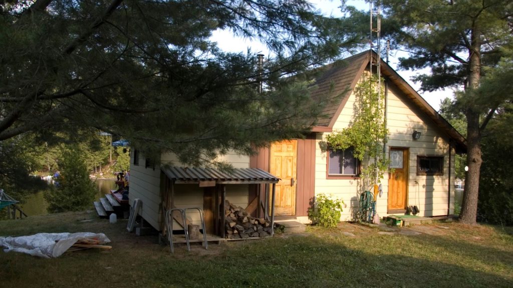 Muskoka cottages for sale